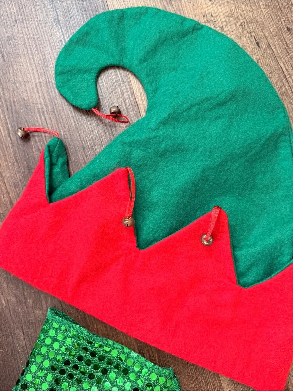 Girls Green & Red Elf Dance Costume Dress with Hat and Shoe Covers